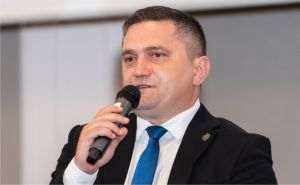 Vasile-Ciprian Rus, senator: „Miercuri vom interzice solicitarea copiilor de buletin”